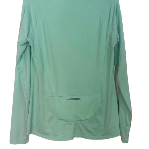 Under Armour pullover, wintergreen, back and sleeve pockets, 1/2 zip, athletic - Picture 2 of 5